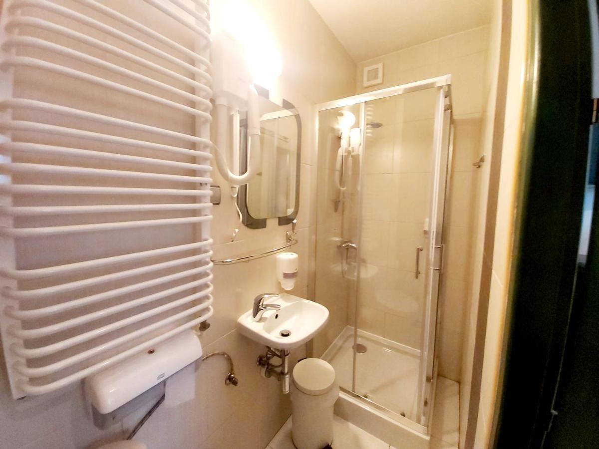 ビャウカ Gosciniec Na Brzyzku Bed & Breakfast エクステリア 写真
