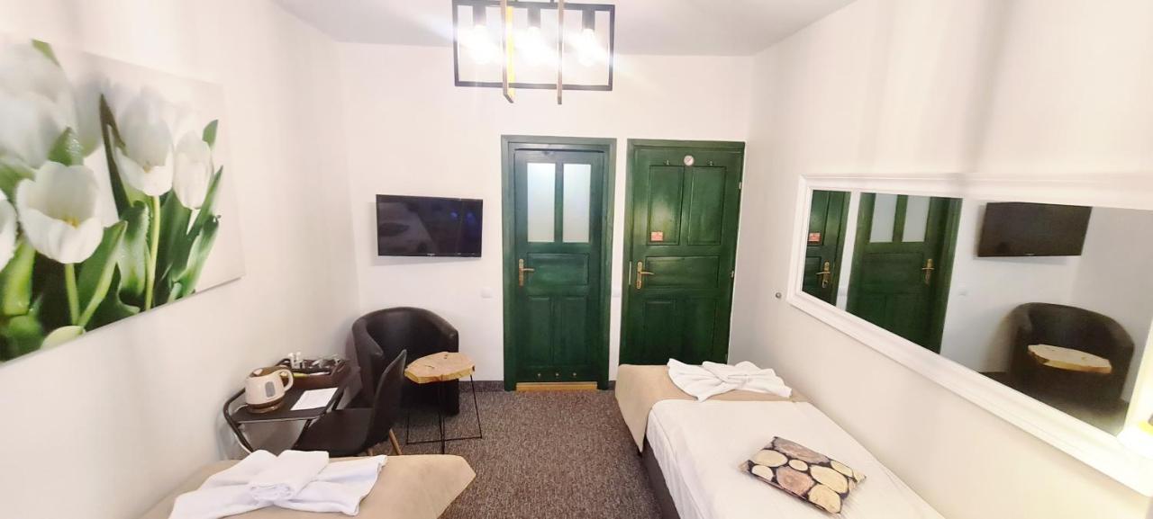 ビャウカ Gosciniec Na Brzyzku Bed & Breakfast エクステリア 写真