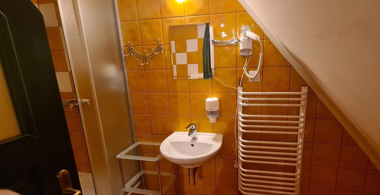 ビャウカ Gosciniec Na Brzyzku Bed & Breakfast エクステリア 写真